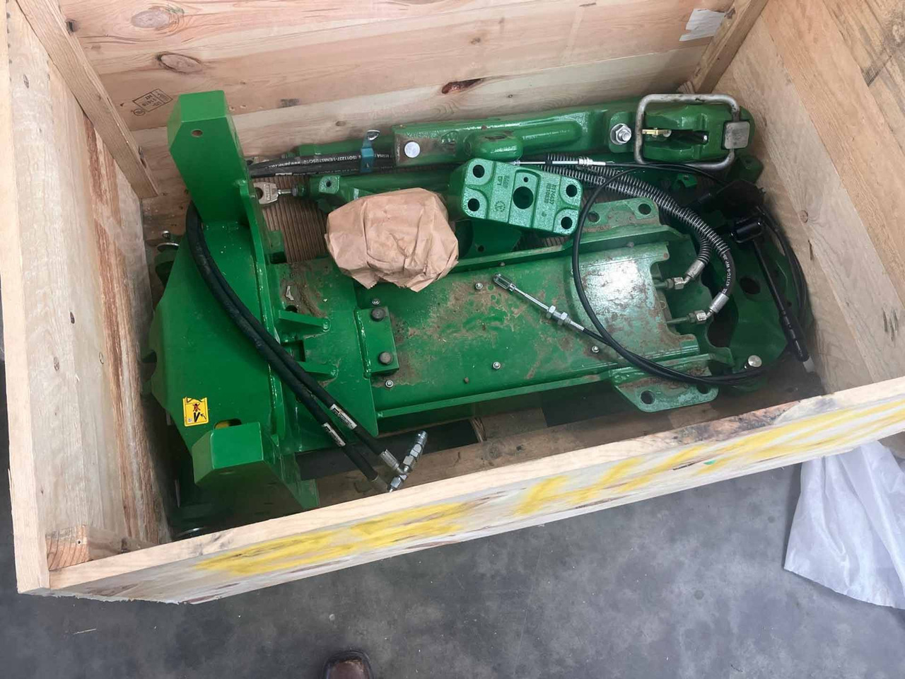 Used John Deere 8R Pick Up Hitch - 附件:图1 Used John Deere 8R Pick Up Hitch - 附件:图1