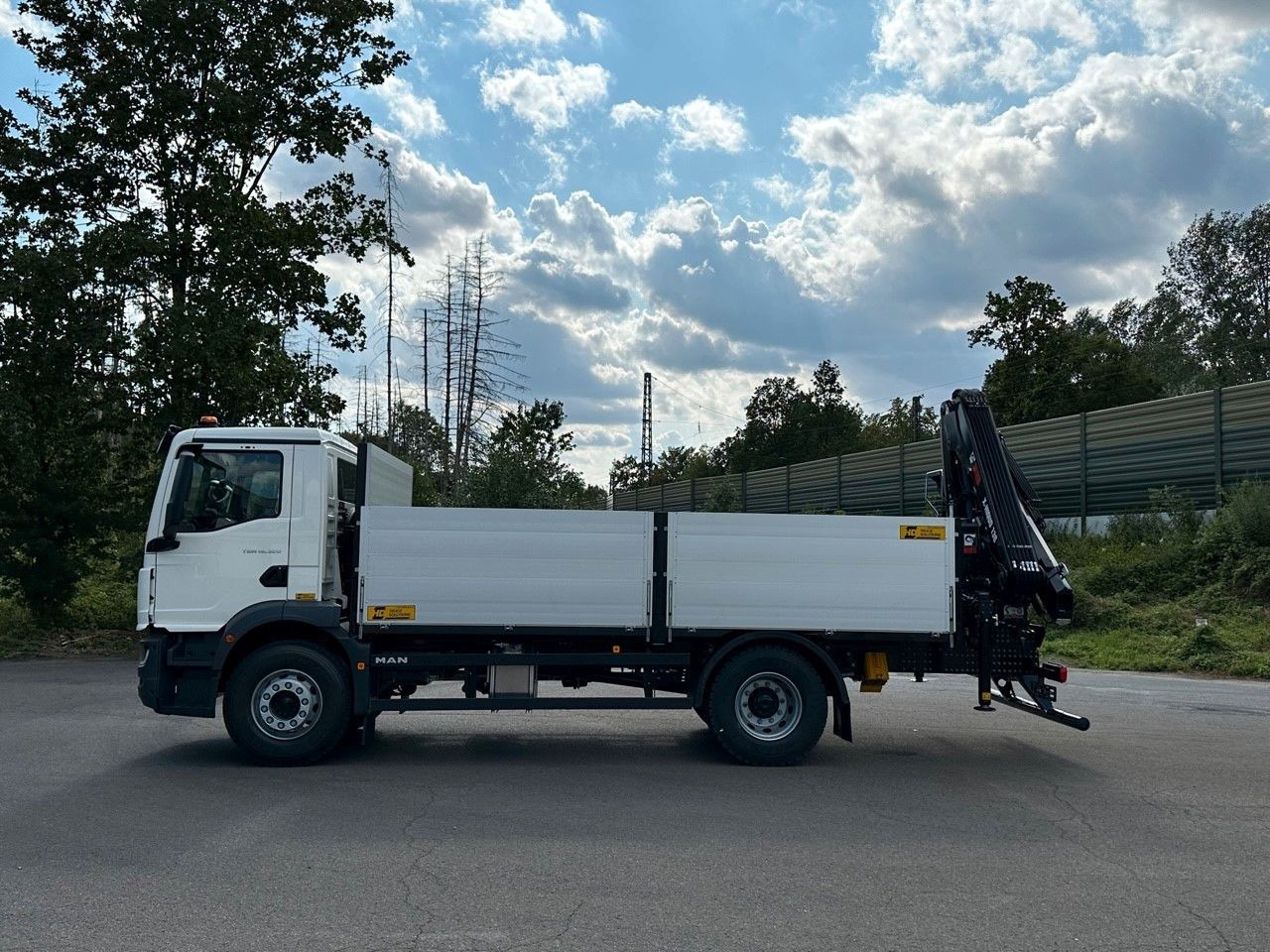 MAN TGM 18.320 4x2 Euro6e Kran Hiab - 起重车:图3 MAN TGM 18.320 4x2 Euro6e Kran Hiab - 起重车:图3