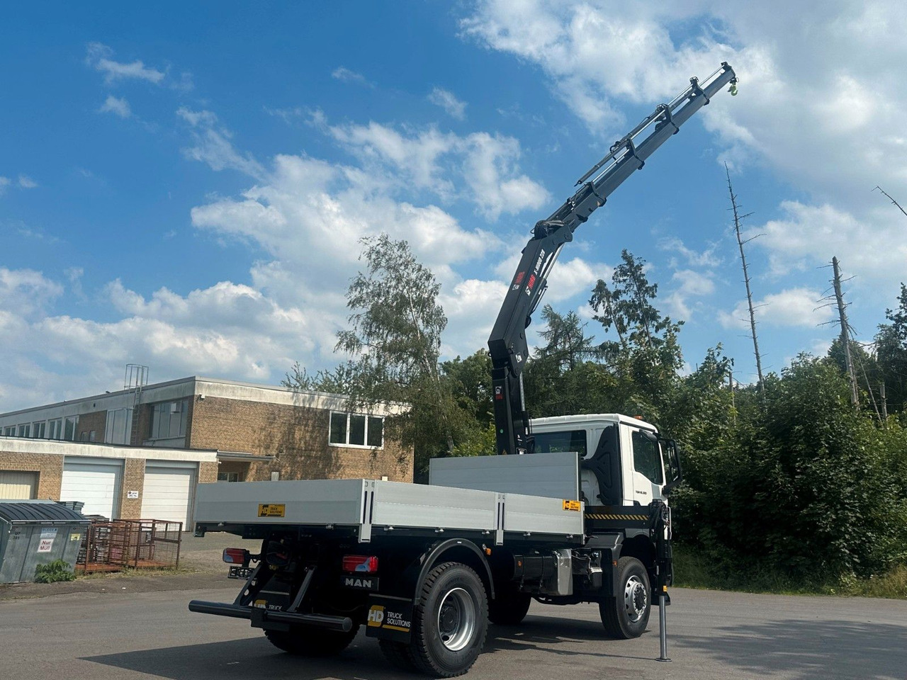 MAN TGM 18.320 4x4 Euro 6e Pritsche Hiab 228-4 Kran - 栏板式/ 平板卡车, 起重车:图5 MAN TGM 18.320 4x4 Euro 6e Pritsche Hiab 228-4 Kran - 栏板式/ 平板卡车, 起重车:图5