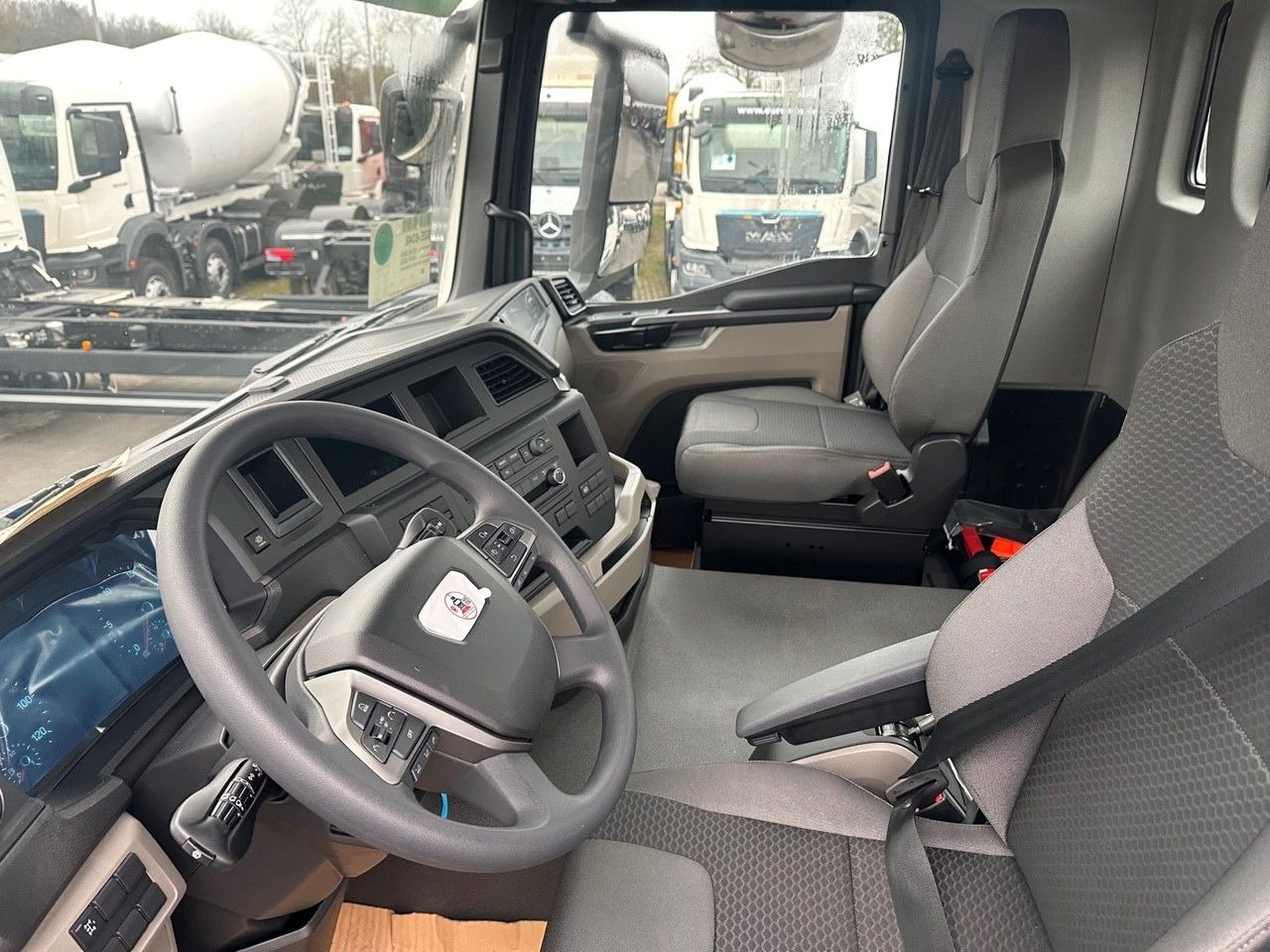 MAN TGS 18.400 4x4 Euro 6e Hyva Absetzkipper - 翻斗车, 起重车:图4 MAN TGS 18.400 4x4 Euro 6e Hyva Absetzkipper - 翻斗车, 起重车:图4