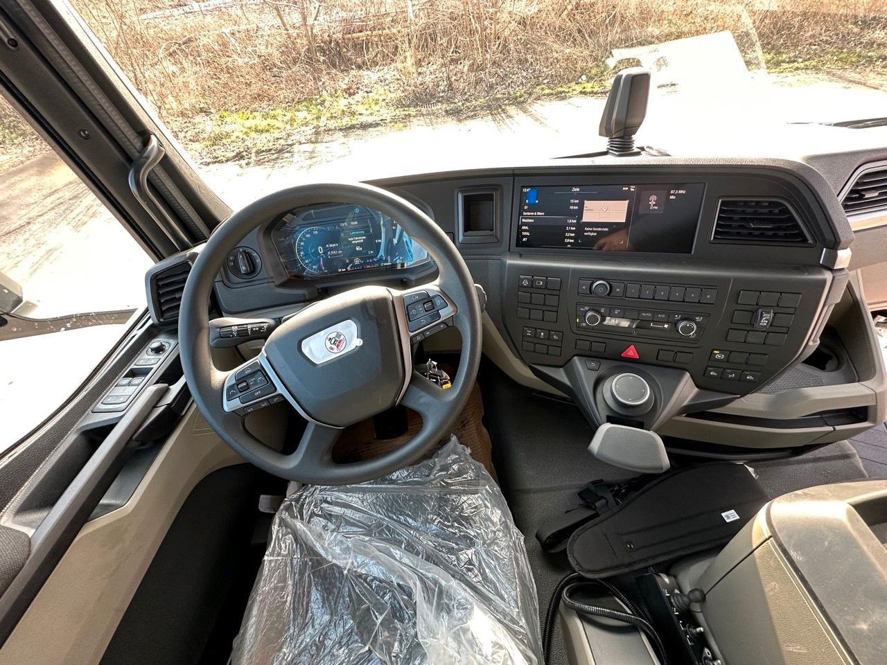 吊钩升降车, 起重车 MAN TGS 26.470 6x2 Abrollkipper + Kran Hiab 228-4：图28