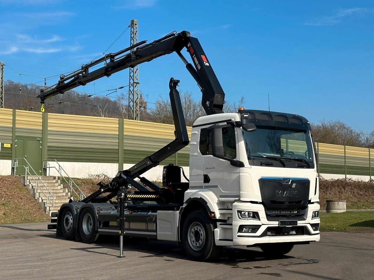 吊钩升降车, 起重车 MAN TGS 26.470 6x2 Abrollkipper + Kran Hiab 228-4：图10