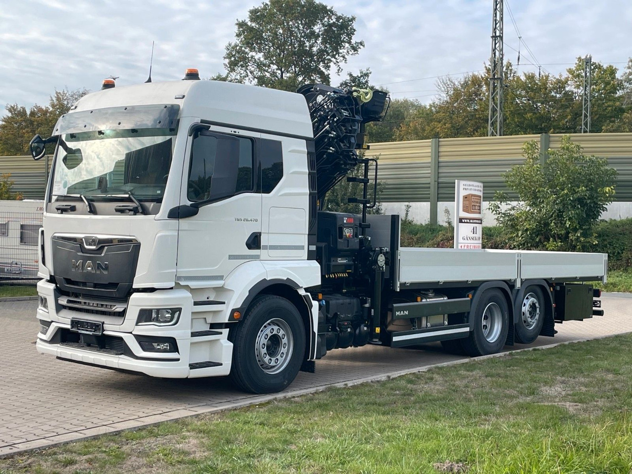 MAN TGS 26.480 /6X Hiab X-HIRRO 302 E-6 JIB 70x4 - 栏板式/ 平板卡车, 起重车:图1 MAN TGS 26.480 /6X Hiab X-HIRRO 302 E-6 JIB 70x4 - 栏板式/ 平板卡车, 起重车:图1
