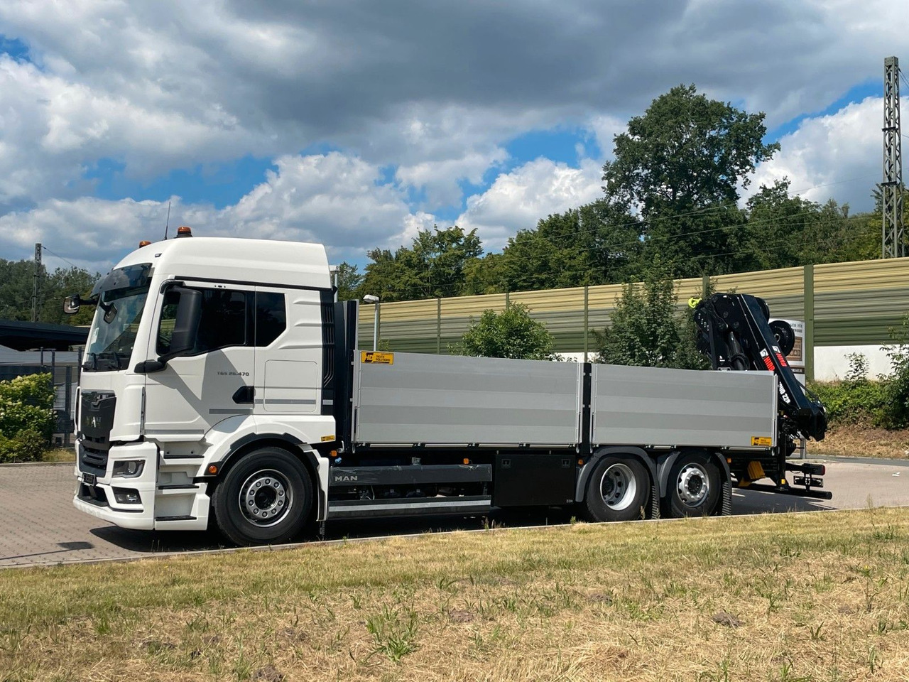 MAN TGS 26.480 /6X2 Euro6 Retarder HIAB 228 - 6 - 栏板式/ 平板卡车, 起重车:图3 MAN TGS 26.480 /6X2 Euro6 Retarder HIAB 228 - 6 - 栏板式/ 平板卡车, 起重车:图3