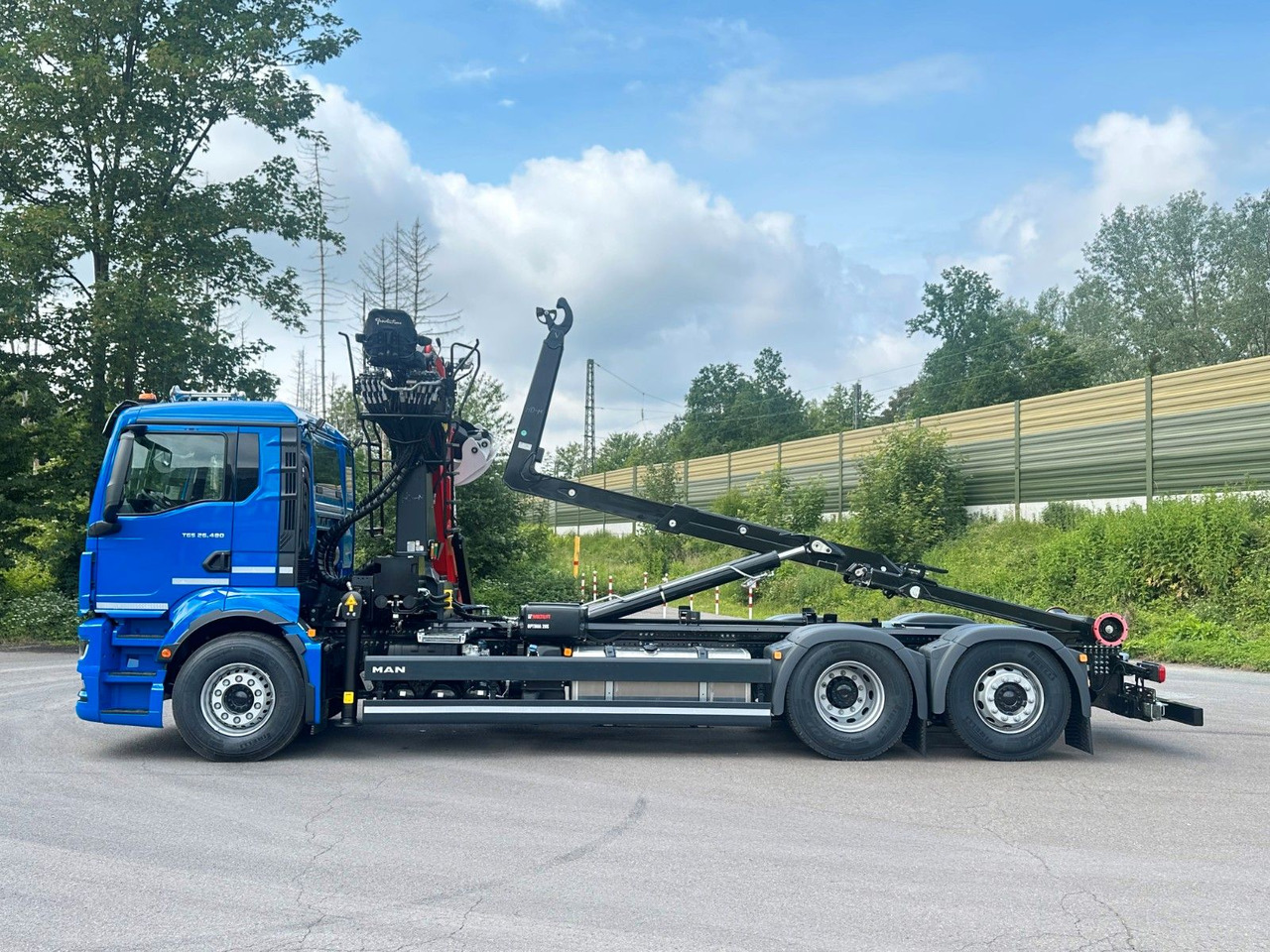 MAN TGS 26.480 6x2 Abrollkipper + Kran EPSILON - 吊钩升降车, 起重车:图4 MAN TGS 26.480 6x2 Abrollkipper + Kran EPSILON - 吊钩升降车, 起重车:图4