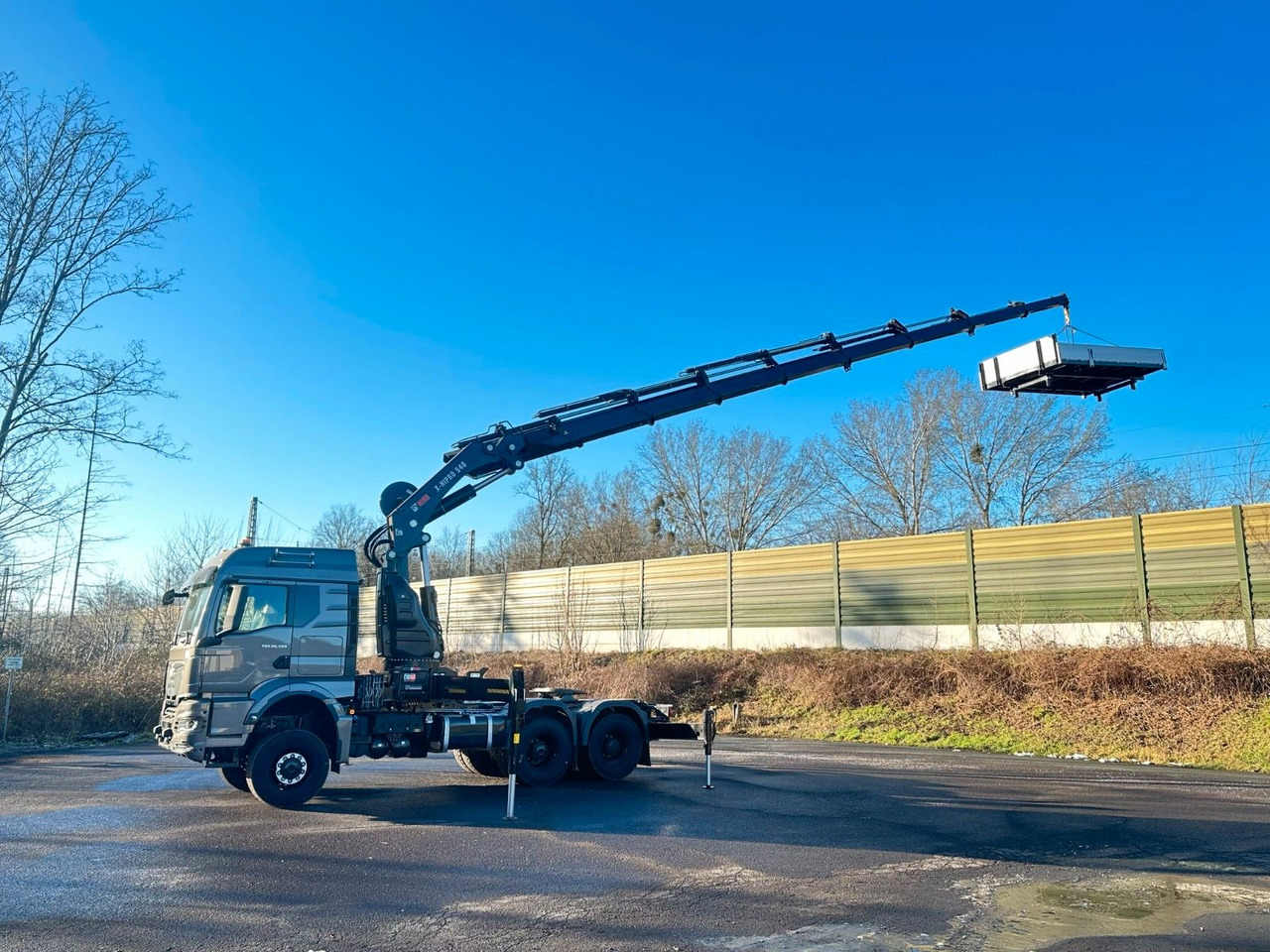MAN TGS 26.520 6x6 Kran HIAB X-HIPRO 548E-8 - 起重车:图1 MAN TGS 26.520 6x6 Kran HIAB X-HIPRO 548E-8 - 起重车:图1