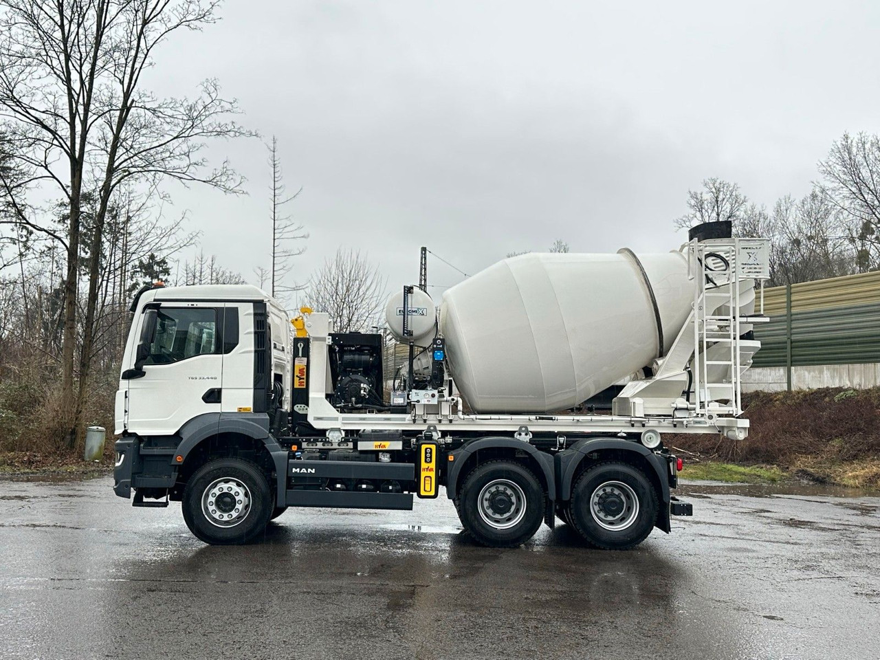 MAN TGS 33.440 6x4 Euro6e Abroller + Fahrmischer - 吊钩升降车, 起重车:图4 MAN TGS 33.440 6x4 Euro6e Abroller + Fahrmischer - 吊钩升降车, 起重车:图4
