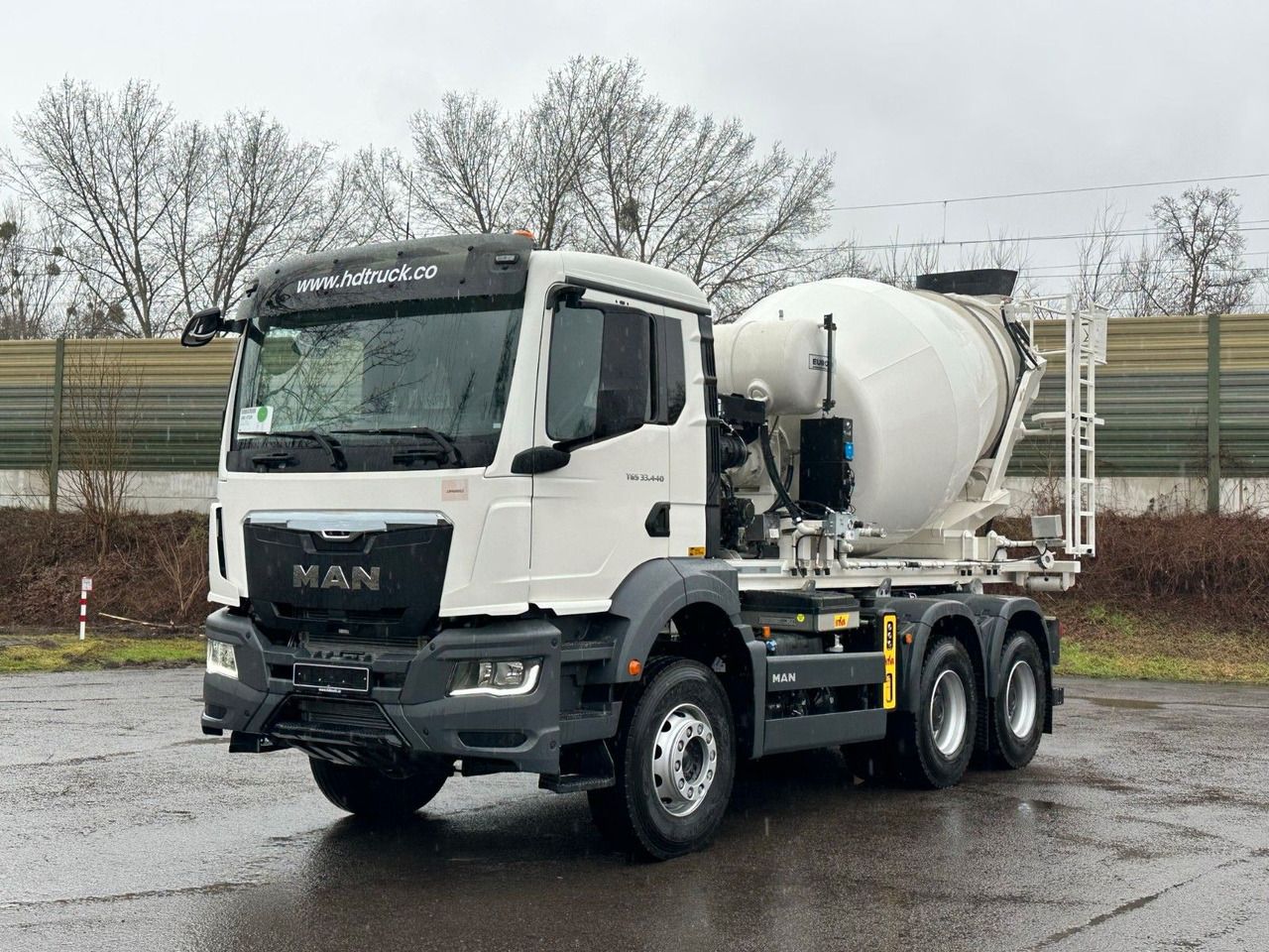 MAN TGS 33.440 6x4 Euro6e Abroller + Fahrmischer - 吊钩升降车, 起重车:图2 MAN TGS 33.440 6x4 Euro6e Abroller + Fahrmischer - 吊钩升降车, 起重车:图2