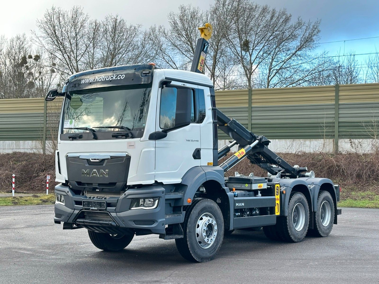 MAN TGS 33.440 6x4 Euro6e Abrollkipper Hyva - 吊钩升降车, 起重车:图1 MAN TGS 33.440 6x4 Euro6e Abrollkipper Hyva - 吊钩升降车, 起重车:图1