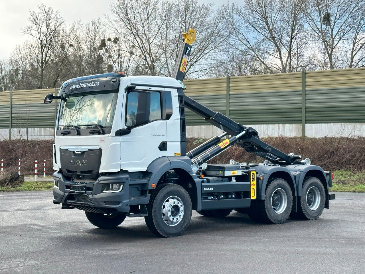 MAN TGS 33.440 6x4 Euro6e Abrollkipper Hyva - 吊钩升降车, 起重车:图2 MAN TGS 33.440 6x4 Euro6e Abrollkipper Hyva - 吊钩升降车, 起重车:图2