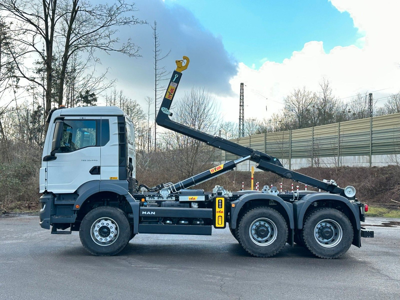 MAN TGS 33.440 6x4 Euro6e Abrollkipper Hyva - 吊钩升降车, 起重车:图3 MAN TGS 33.440 6x4 Euro6e Abrollkipper Hyva - 吊钩升降车, 起重车:图3