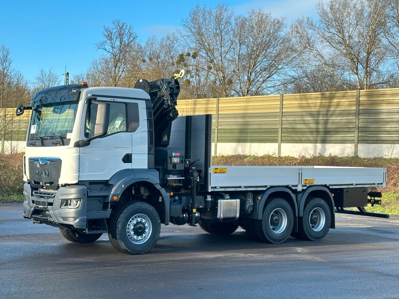 MAN TGS 33.440 6x6 Kran HIAB 228-6 - 栏板式/ 平板卡车, 起重车:图4 MAN TGS 33.440 6x6 Kran HIAB 228-6 - 栏板式/ 平板卡车, 起重车:图4