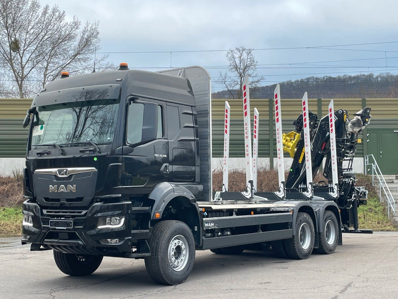 MAN TGS 33.510 6X4 BL Euro6e LogLift 165Z - 木材运输车, 起重车:图2 MAN TGS 33.510 6X4 BL Euro6e LogLift 165Z - 木材运输车, 起重车:图2