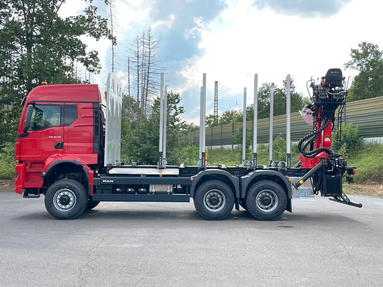 MAN TGS 33.520 6X6 Euro6e Radstand 3900mm EPSILON - 木材运输车, 起重车:图3 MAN TGS 33.520 6X6 Euro6e Radstand 3900mm EPSILON - 木材运输车, 起重车:图3
