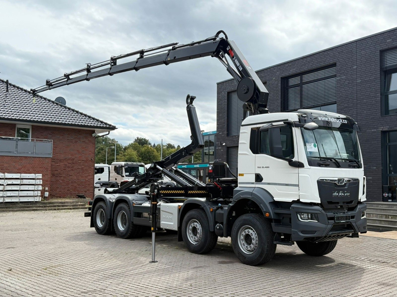 MAN TGS 35.480 8x4 Abrollkipper + Kran HIAB 228-6 - 吊钩升降车, 起重车:图1 MAN TGS 35.480 8x4 Abrollkipper + Kran HIAB 228-6 - 吊钩升降车, 起重车:图1