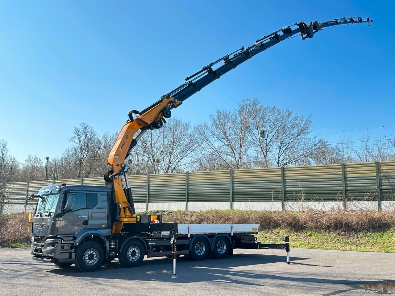 MAN TGS 35.520 8X4 TG 3 EFFER 955-8s +Jib 6sAUTOKRAN - 起重车:图4 MAN TGS 35.520 8X4 TG 3 EFFER 955-8s +Jib 6sAUTOKRAN - 起重车:图4