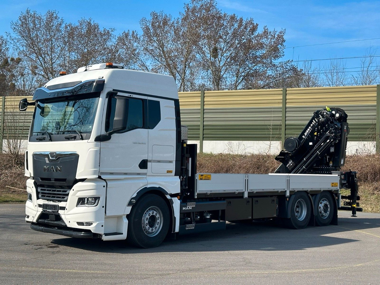 MAN TGX 26.520 TG3 Retarder / 6X2 Hiab 548 E 8 - 起重车:图1 MAN TGX 26.520 TG3 Retarder / 6X2 Hiab 548 E 8 - 起重车:图1