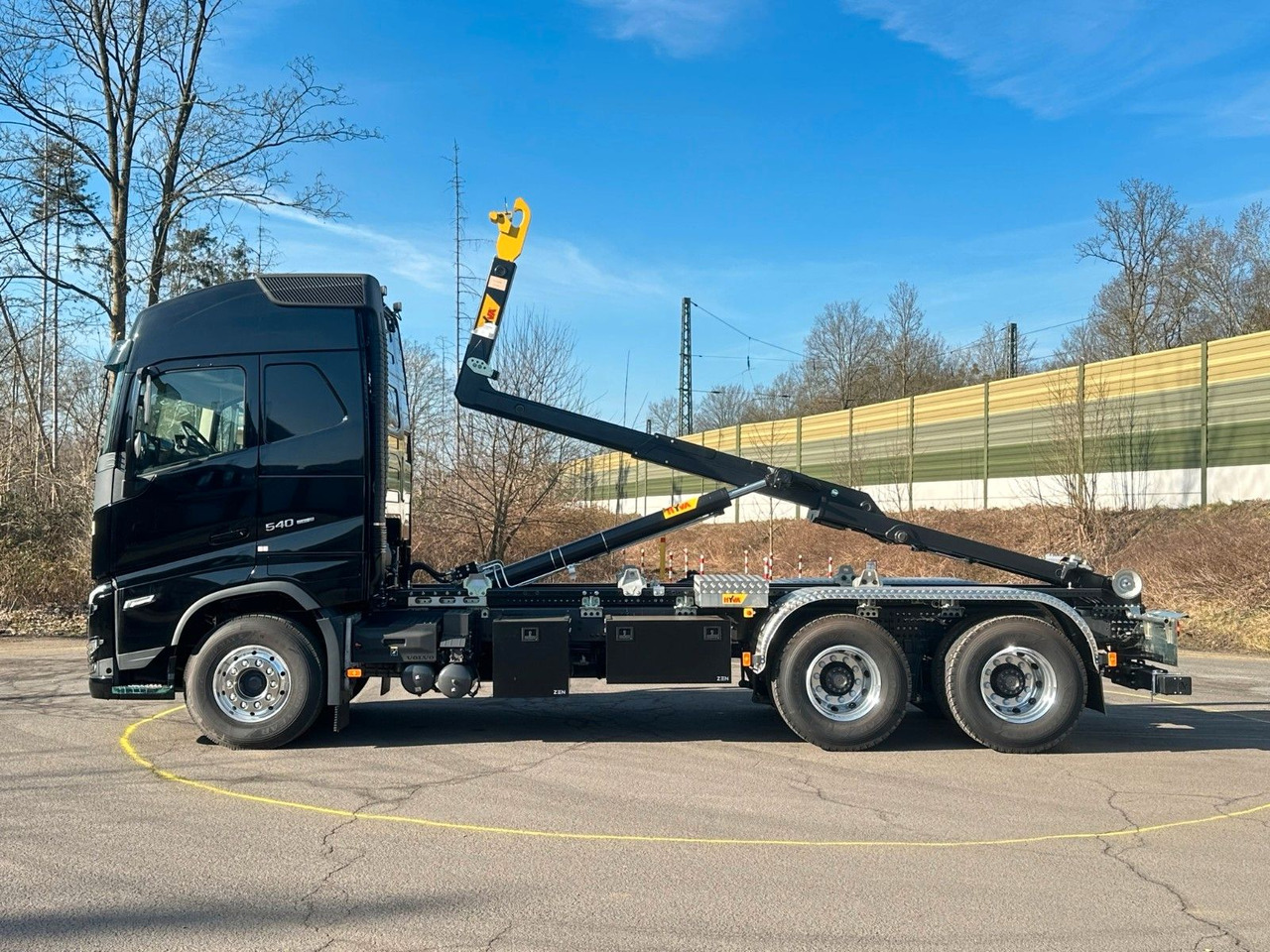 Volvo FH 540 6x4 Abrollkipper Hyva 20-60 - 吊钩升降车, 起重车:图5 Volvo FH 540 6x4 Abrollkipper Hyva 20-60 - 吊钩升降车, 起重车:图5