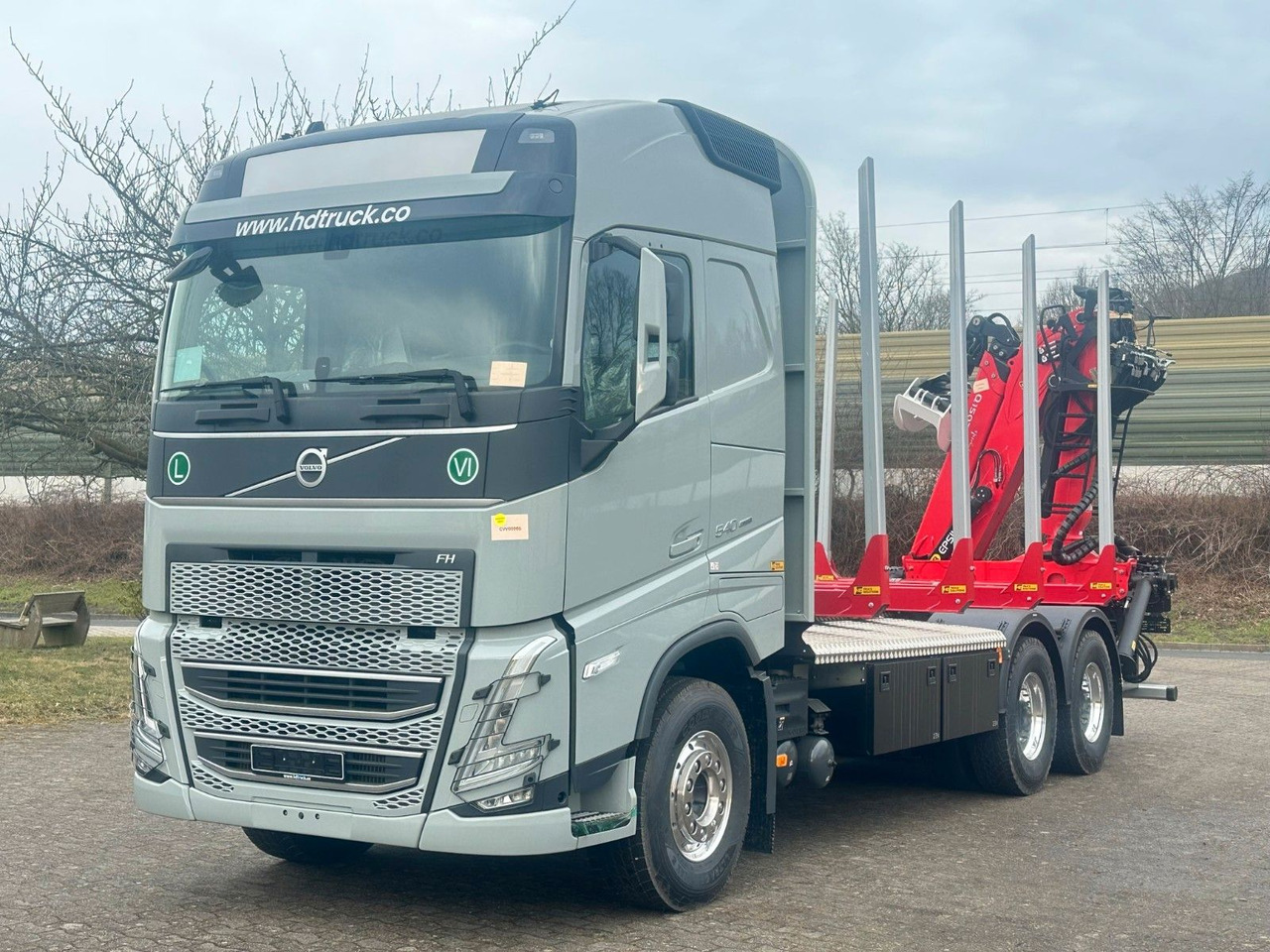Volvo FH 540 6x4 Epsilon 150 Z - 木材运输车, 起重车:图5 Volvo FH 540 6x4 Epsilon 150 Z - 木材运输车, 起重车:图5