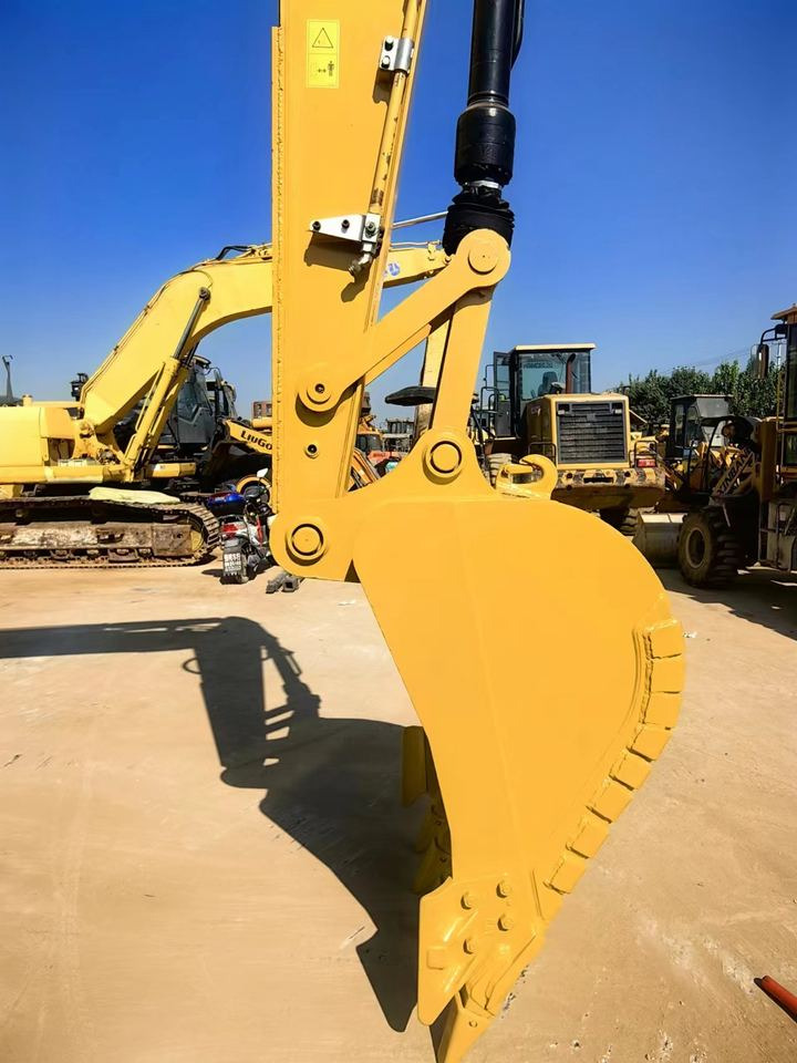 Caterpillar Used 20 Ton Tier 4 Excavator 312GC 312D2GC 313D 320D with Low Price Core Components Engine and Bearing - 履带式挖掘机:图3 Caterpillar Used 20 Ton Tier 4 Excavator 312GC 312D2GC 313D 320D with Low Price Core Components Engine and Bearing - 履带式挖掘机:图3