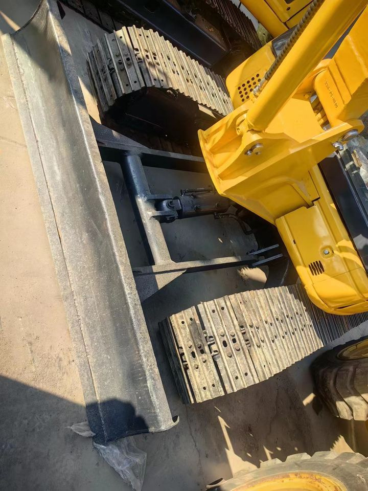 High Quality 5.5 Ton Used Mini Komatsu PC 55MR Earth-Moving Small Machinery Pc55mr Pc55 PC 50 in Stock - 小型挖掘机:图5 High Quality 5.5 Ton Used Mini Komatsu PC 55MR Earth-Moving Small Machinery Pc55mr Pc55 PC 50 in Stock - 小型挖掘机:图5