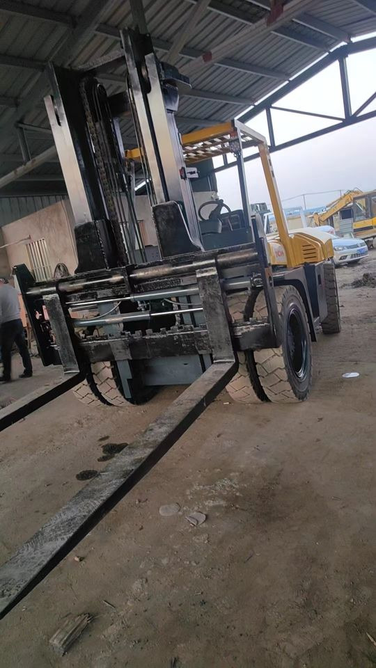 High Quality Used TCM 3 Tons Forklift,Heli 5ton 10T diesel Second Hand Forklift ,TCM FD100Z8 Band Forklift Truck - 柴油叉车:图4 High Quality Used TCM 3 Tons Forklift,Heli 5ton 10T diesel Second Hand Forklift ,TCM FD100Z8 Band Forklift Truck - 柴油叉车:图4