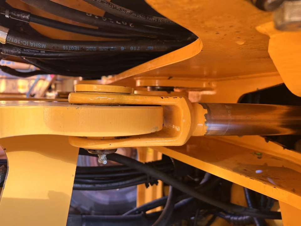 Hot Selling Used Original Sweden Hydraulic Volvo L120GZ Wheel Loader Second Hand Loader Volvo L220G in Good Condition for Sale - 轮式装载机:图3 Hot Selling Used Original Sweden Hydraulic Volvo L120GZ Wheel Loader Second Hand Loader Volvo L220G in Good Condition for Sale - 轮式装载机:图3