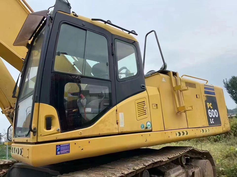 Original Good Condition USED Excavator PC600LC-8 60 Ton Excavator Crawler Excavator for Komatsu on Sale - 履带式挖掘机:图5 Original Good Condition USED Excavator PC600LC-8 60 Ton Excavator Crawler Excavator for Komatsu on Sale - 履带式挖掘机:图5