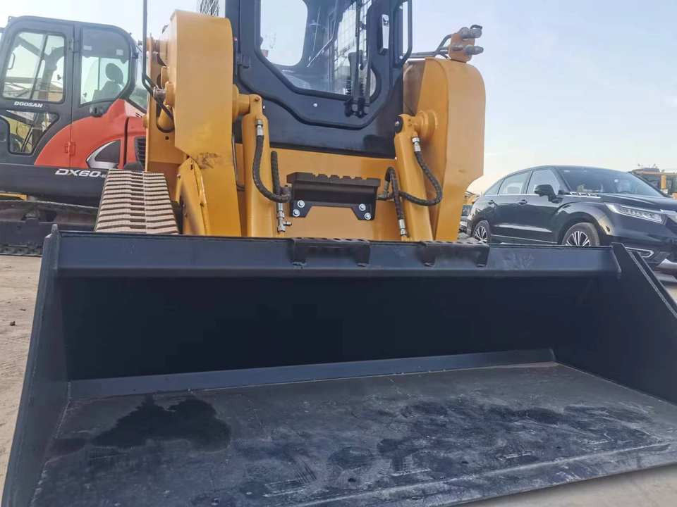 Used CAT 277D Skid Steer Loader Construction Machinery Caterpillar Skid Steer Loader - 滑移装载机:图4 Used CAT 277D Skid Steer Loader Construction Machinery Caterpillar Skid Steer Loader - 滑移装载机:图4