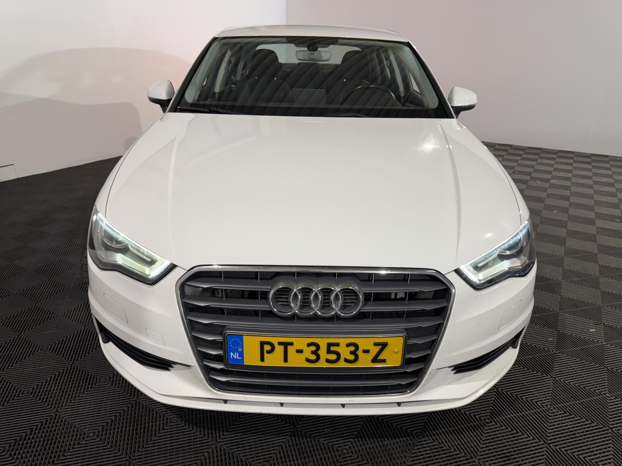 Audi | A3 Limousine | 1.4 TFSI Attraction Pro Line Plus Automaat | 2016 | 256.538 km | PT353Z | Geen oordeel - 轿车:图2 Audi | A3 Limousine | 1.4 TFSI Attraction Pro Line Plus Automaat | 2016 | 256.538 km | PT353Z | Geen oordeel - 轿车:图2