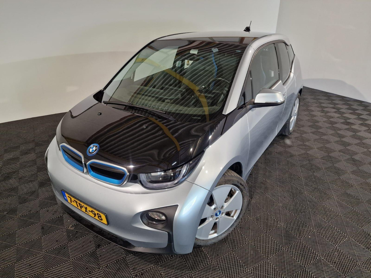 BMW i3 Range Extender 7-TPX-98 - 汽车:图1 BMW i3 Range Extender 7-TPX-98 - 汽车:图1