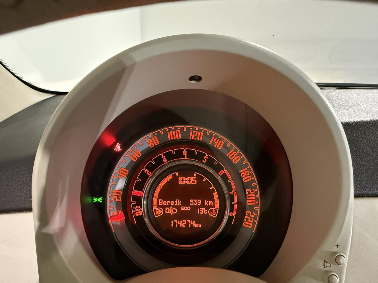 Fiat | 500 | 0.9 TwinAir Turbo Lounge | 2017 | 174.274 km | KX085G | Logisch - 掀背车:图2 Fiat | 500 | 0.9 TwinAir Turbo Lounge | 2017 | 174.274 km | KX085G | Logisch - 掀背车:图2