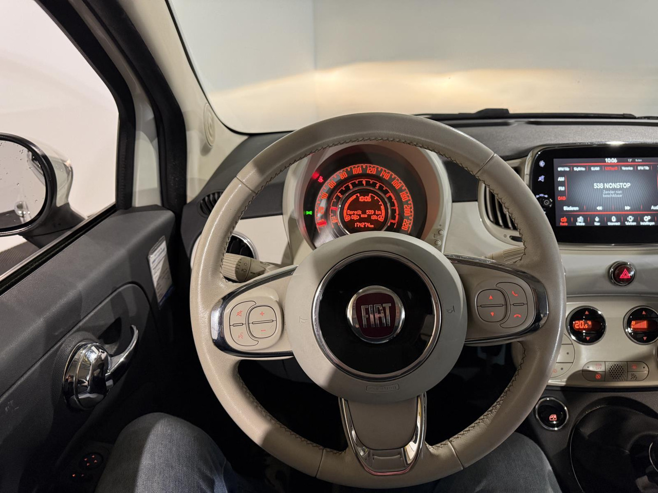 Fiat | 500 | 0.9 TwinAir Turbo Lounge | 2017 | 174.274 km | KX085G | Logisch - 掀背车:图3 Fiat | 500 | 0.9 TwinAir Turbo Lounge | 2017 | 174.274 km | KX085G | Logisch - 掀背车:图3