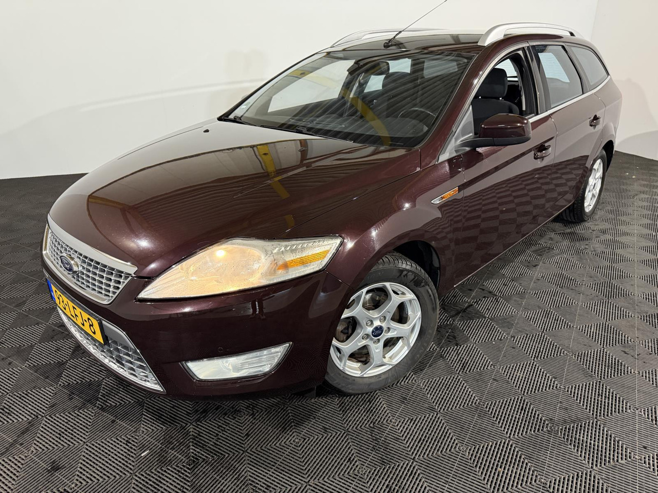 Ford | Mondeo Wagon | 2.0-16V Limited | 2010 | 193.300 km | 93LFJ8 | Logisch - 汽车:图1 Ford | Mondeo Wagon | 2.0-16V Limited | 2010 | 193.300 km | 93LFJ8 | Logisch - 汽车:图1