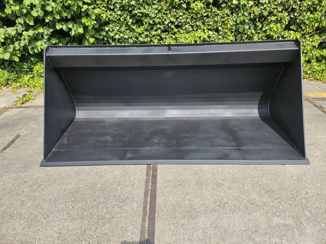 Grondbak t.b.v. Verreiker – Nieuw, Breedte 220 cm (1) - 装载机铲斗:图3 Grondbak t.b.v. Verreiker – Nieuw, Breedte 220 cm (1) - 装载机铲斗:图3