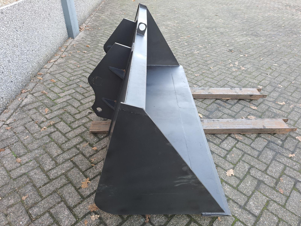 Grondbak t.b.v. Verreiker – Nieuw, Breedte 240 cm (1) - 装载机铲斗:图4 Grondbak t.b.v. Verreiker – Nieuw, Breedte 240 cm (1) - 装载机铲斗:图4
