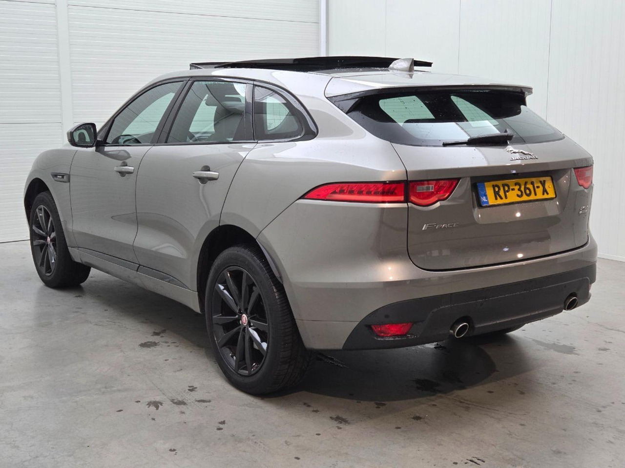 Jaguar F-PACE 2.0 Portfolio AWD 25d | 2018 | 192.306 km | Automaat | RP361X | NAP: Logisch - 越野车:图3 Jaguar F-PACE 2.0 Portfolio AWD 25d | 2018 | 192.306 km | Automaat | RP361X | NAP: Logisch - 越野车:图3