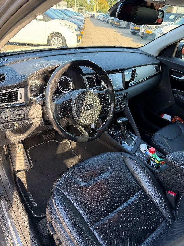 Kia Niro 1.6 GDi Hybrid ExecutiveLine | 2018 | 134.696 km | Automaat | SP708J | NAP: Logisch - 越野车:图5 Kia Niro 1.6 GDi Hybrid ExecutiveLine | 2018 | 134.696 km | Automaat | SP708J | NAP: Logisch - 越野车:图5