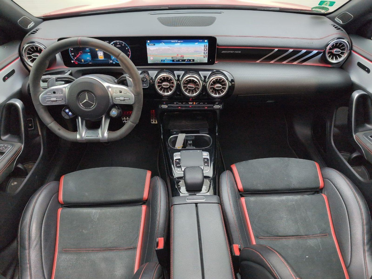 Mercedes-Benz CLA-klasse AMG 35 4MATIC Premium Plus | 2019 | 115.644 km | Automaat | K549PF | NAP: Geen oordeel - 轿车:图5 Mercedes-Benz CLA-klasse AMG 35 4MATIC Premium Plus | 2019 | 115.644 km | Automaat | K549PF | NAP: Geen oordeel - 轿车:图5