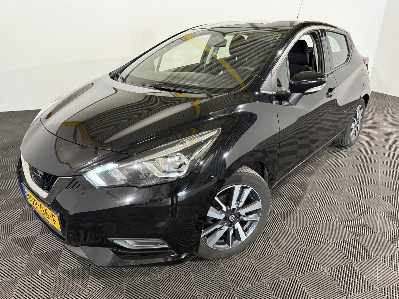 Nissan | Micra | 0.9 IG-T Acenta | 2018 | 158.656 km | HDP06F | Geen oordeel - 掀背车:图1 Nissan | Micra | 0.9 IG-T Acenta | 2018 | 158.656 km | HDP06F | Geen oordeel - 掀背车:图1