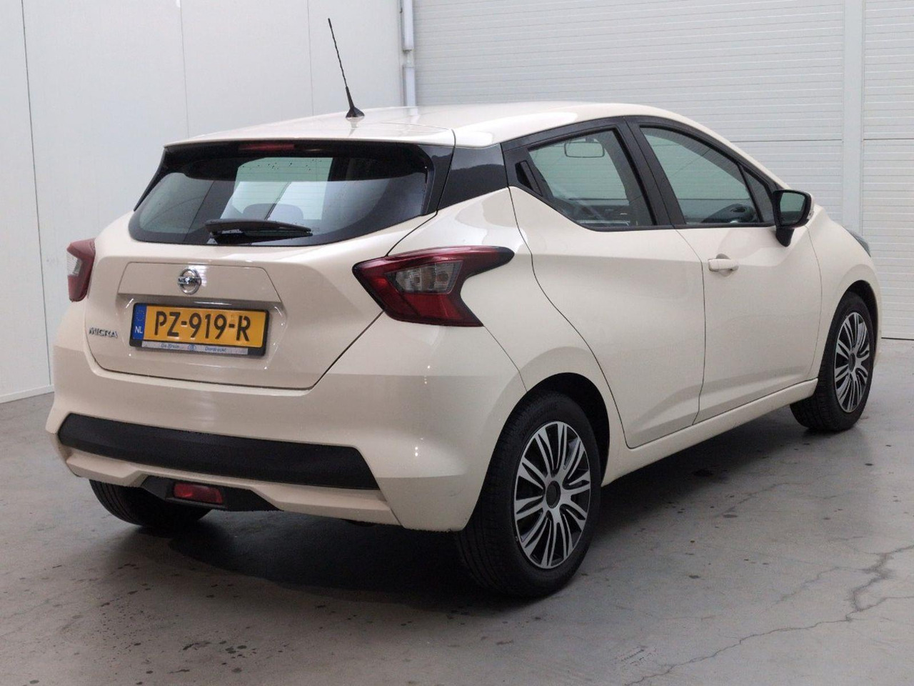 Nissan Micra 1.0L Acenta | 2017 | 157.353 km | PZ919R | NAP: Logisch - 掀背车:图4 Nissan Micra 1.0L Acenta | 2017 | 157.353 km | PZ919R | NAP: Logisch - 掀背车:图4