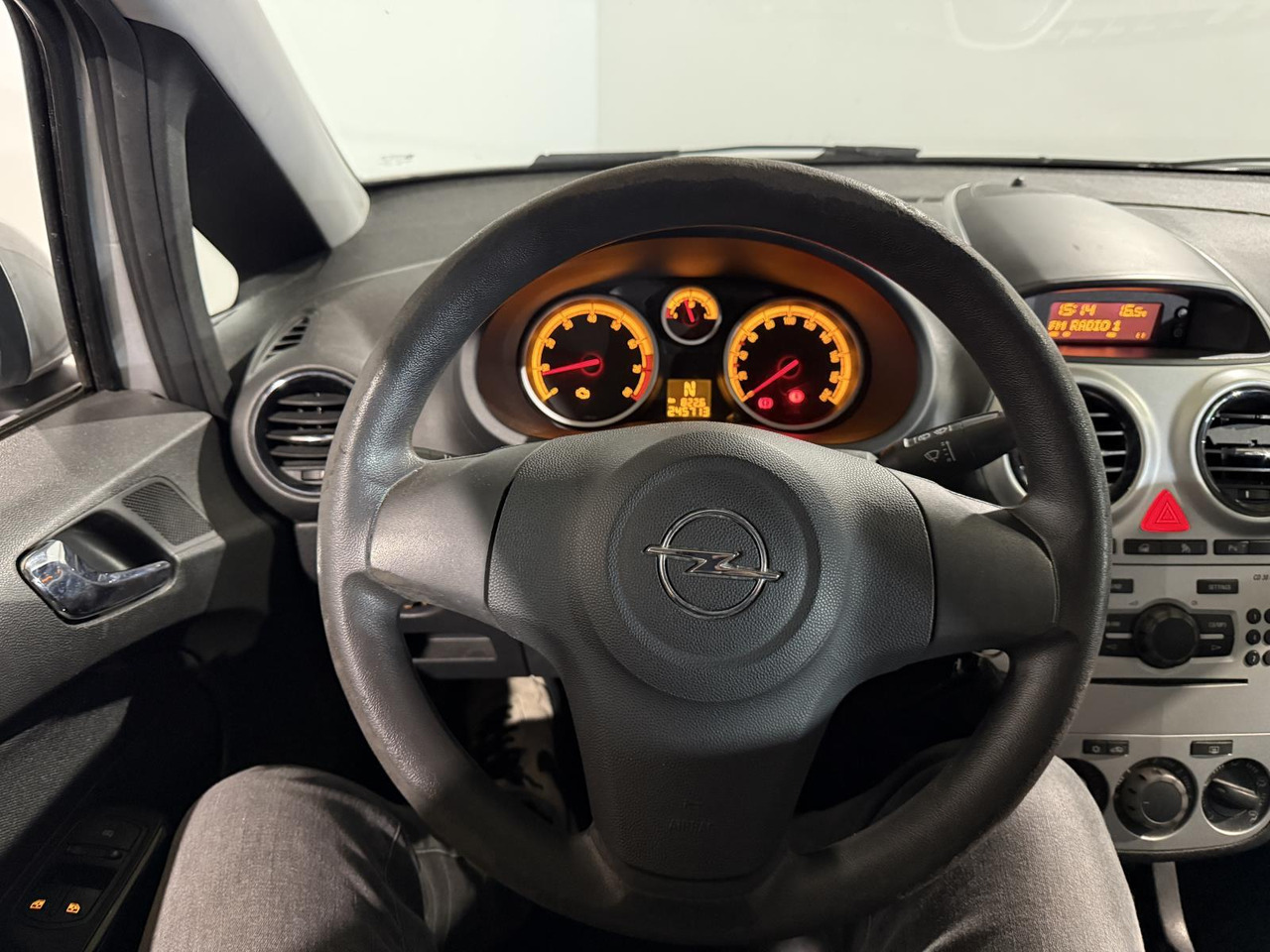 Opel | Corsa | 1.2-16V Cosmo Automaat | 2009 | 245.713 km | 45TJL8 | Geen oordeel - 掀背车:图4 Opel | Corsa | 1.2-16V Cosmo Automaat | 2009 | 245.713 km | 45TJL8 | Geen oordeel - 掀背车:图4