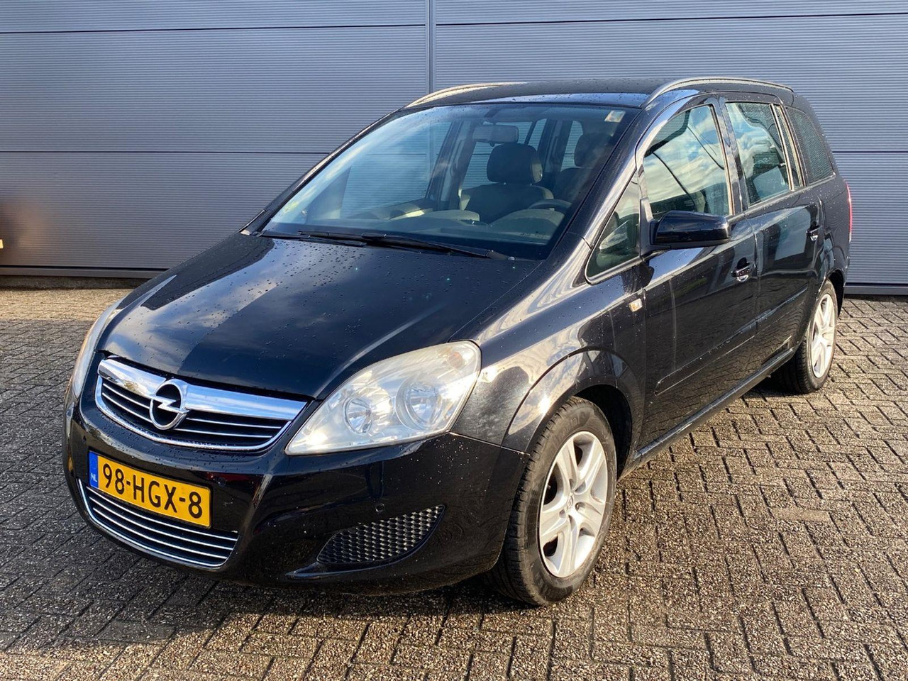 Opel Zafira 1.6 Business | 2008 | 171.131 km | 98HGX8 | NAP: Logisch - 汽车:图1 Opel Zafira 1.6 Business | 2008 | 171.131 km | 98HGX8 | NAP: Logisch - 汽车:图1