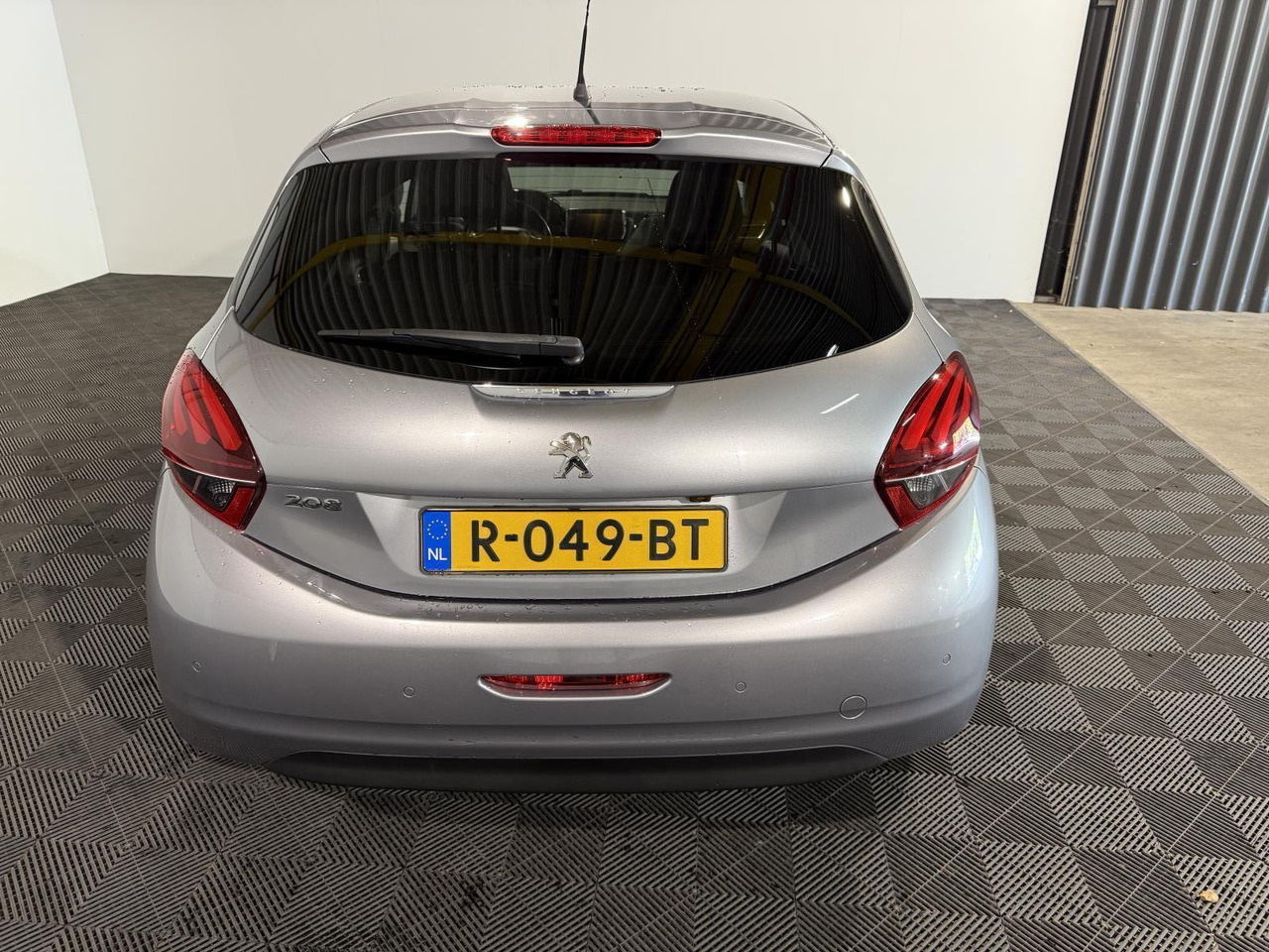 Peugeot | 208 | 1.5 BlueHDi Blue Lease Allure | 2019 | 183.354 km | R049BT | Geen oordeel - 掀背车:图4 Peugeot | 208 | 1.5 BlueHDi Blue Lease Allure | 2019 | 183.354 km | R049BT | Geen oordeel - 掀背车:图4