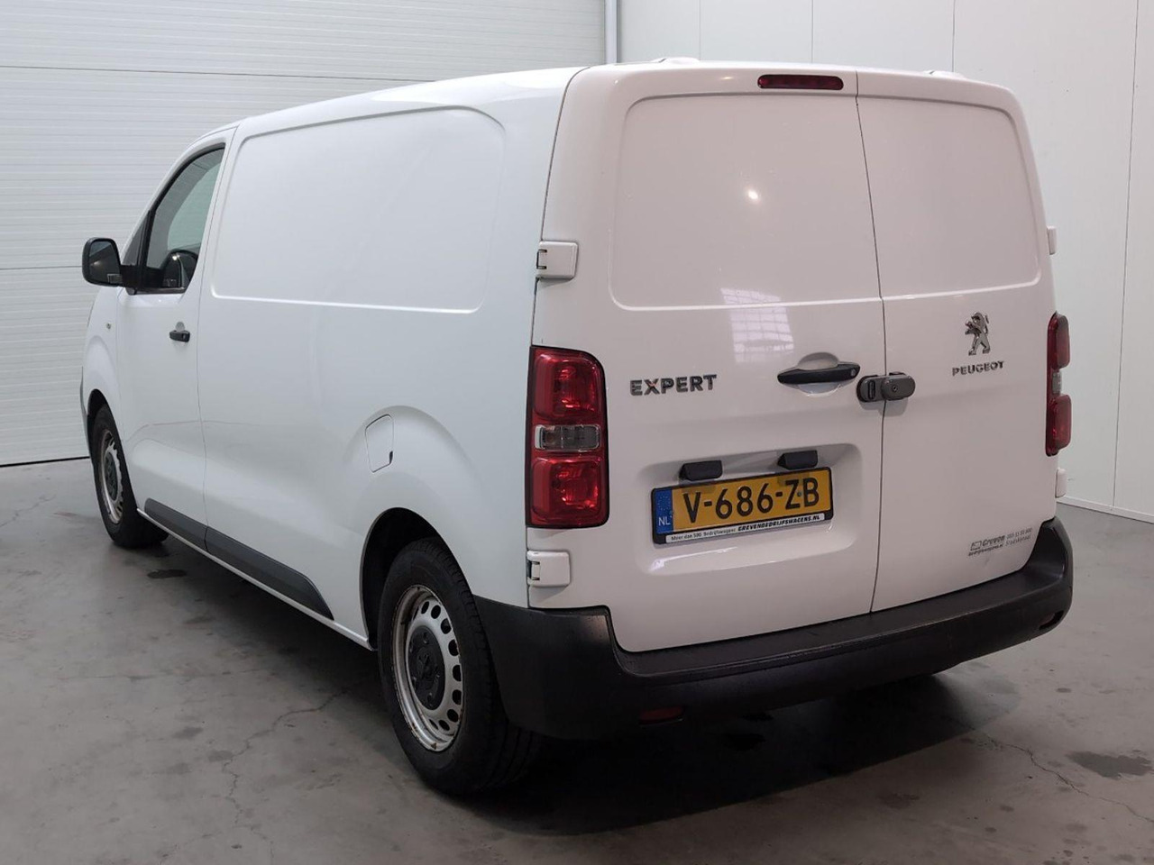 Peugeot Expert 226S 1.6 BlueHDI 115 Pro | 2016 | 171.857 km | V686ZB | NAP: Geen oordeel - 无侧窗厢式货车:图3 Peugeot Expert 226S 1.6 BlueHDI 115 Pro | 2016 | 171.857 km | V686ZB | NAP: Geen oordeel - 无侧窗厢式货车:图3