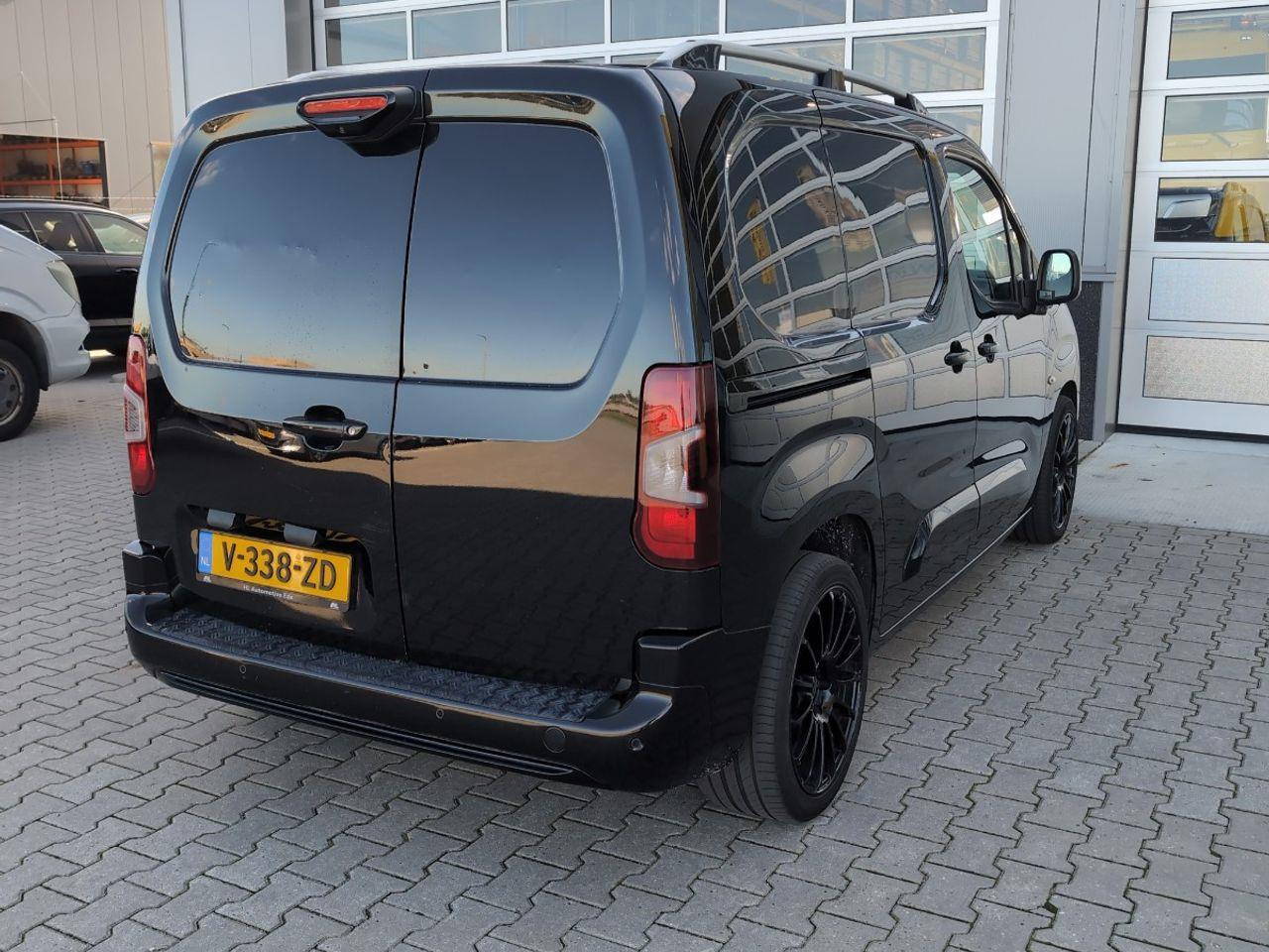 Peugeot Partner 1.5 BlueHDI Asphalt | 2019 | 141.887 km | Automaat | V338ZD | NAP: Logisch - 紧凑型面包车:图4 Peugeot Partner 1.5 BlueHDI Asphalt | 2019 | 141.887 km | Automaat | V338ZD | NAP: Logisch - 紧凑型面包车:图4