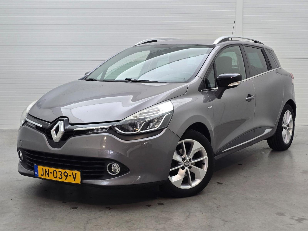 Renault Clio Estate 0.9 TCe Limited | 2016 | 152.751 km | JN039V | NAP: Logisch - 汽车:图1 Renault Clio Estate 0.9 TCe Limited | 2016 | 152.751 km | JN039V | NAP: Logisch - 汽车:图1