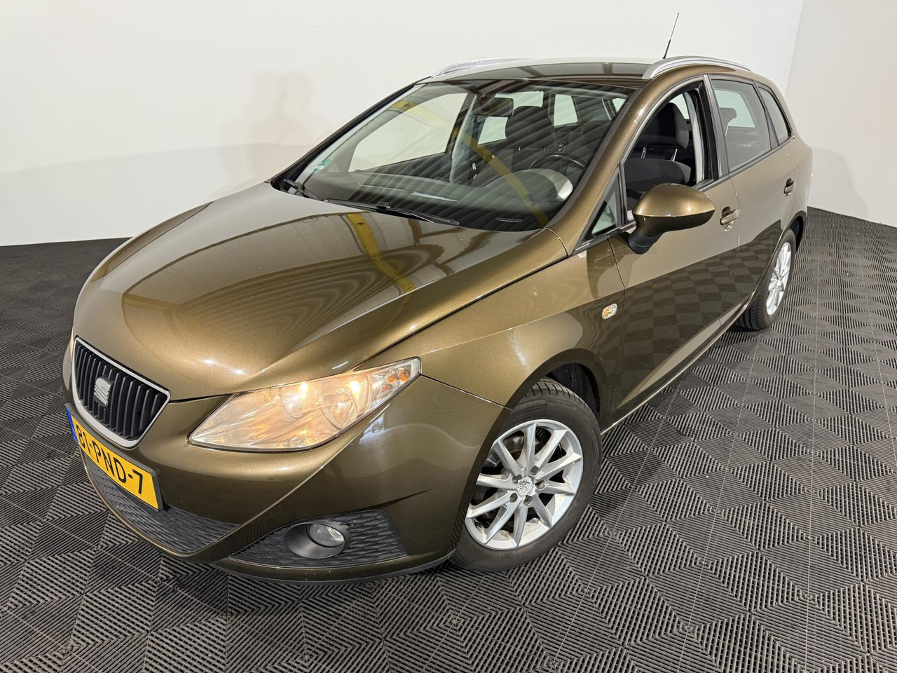 SEAT | Ibiza ST | 1.4 Style | 2011 | 276.390 km | 81PND7 | Logisch - 汽车:图1 SEAT | Ibiza ST | 1.4 Style | 2011 | 276.390 km | 81PND7 | Logisch - 汽车:图1