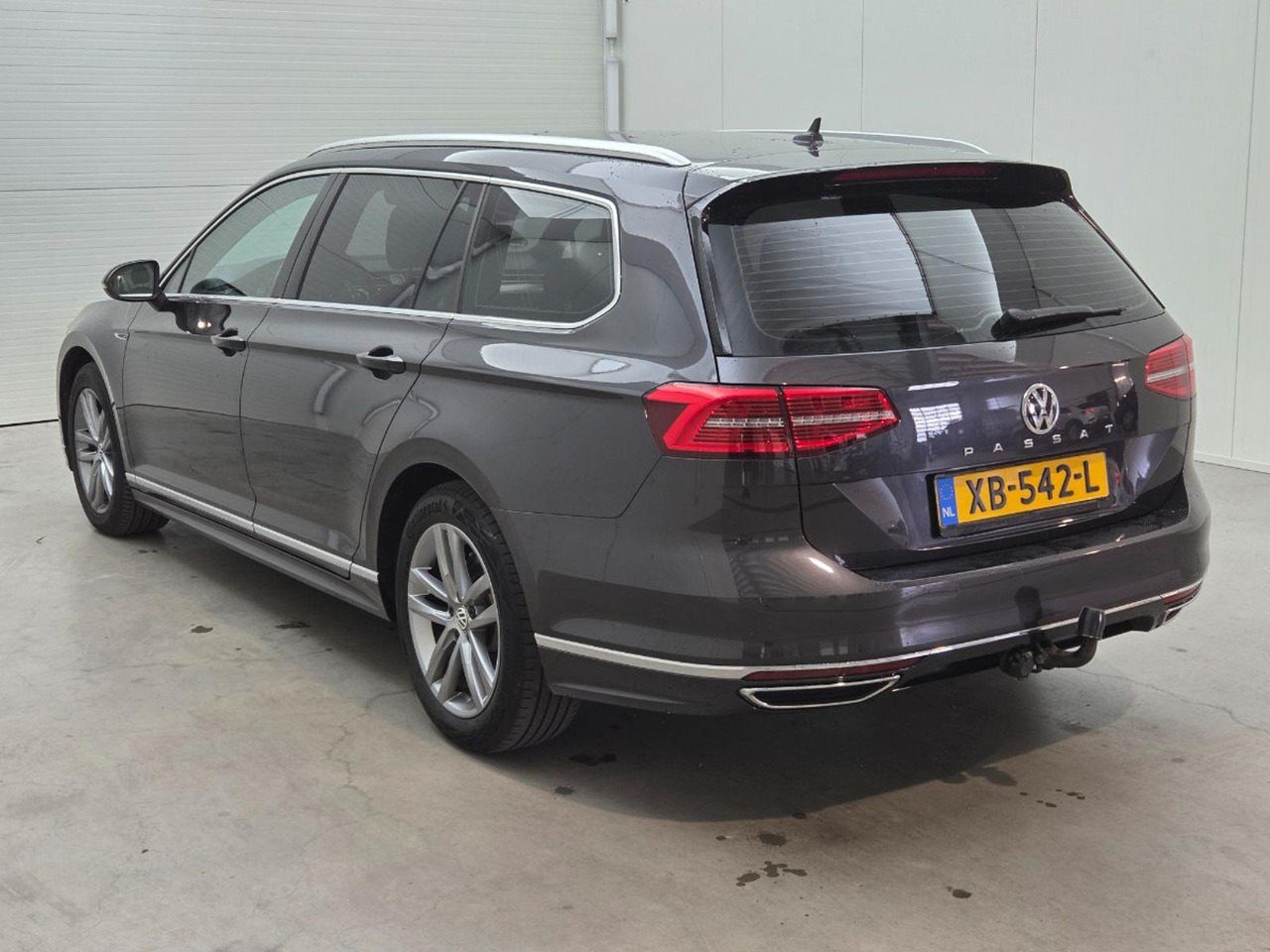 Volkswagen Passat Variant 1.6 TDI Highline Business R | 2018 | 179.613 km | Automaat | XB542L | NAP: Logisch - 汽车:图3 Volkswagen Passat Variant 1.6 TDI Highline Business R | 2018 | 179.613 km | Automaat | XB542L | NAP: Logisch - 汽车:图3
