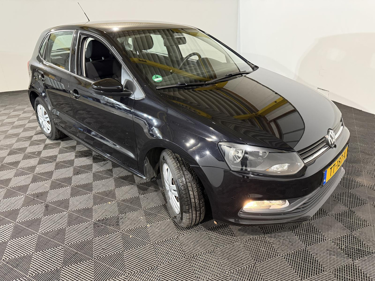 Volkswagen | Polo | 1.0 Comfortline Connected Series | 2017 | 178.442 km | TT187X | Geen oordeel - 掀背车:图3 Volkswagen | Polo | 1.0 Comfortline Connected Series | 2017 | 178.442 km | TT187X | Geen oordeel - 掀背车:图3